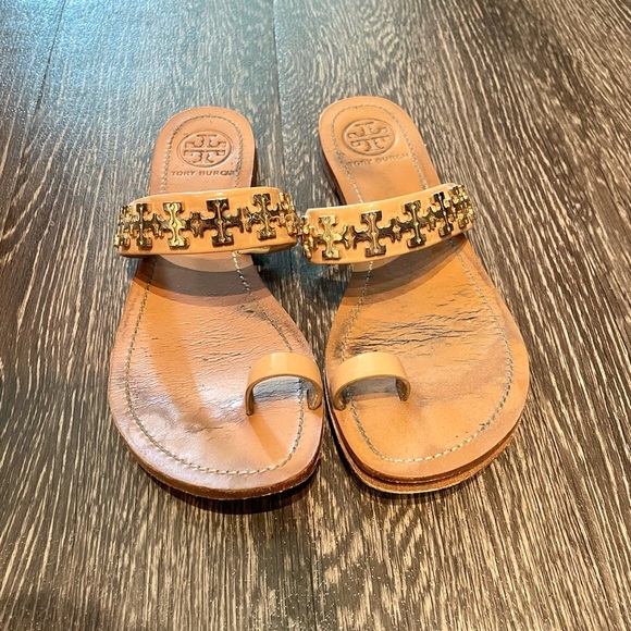 Tory Burch Val Sandals - Picture 2 of 3